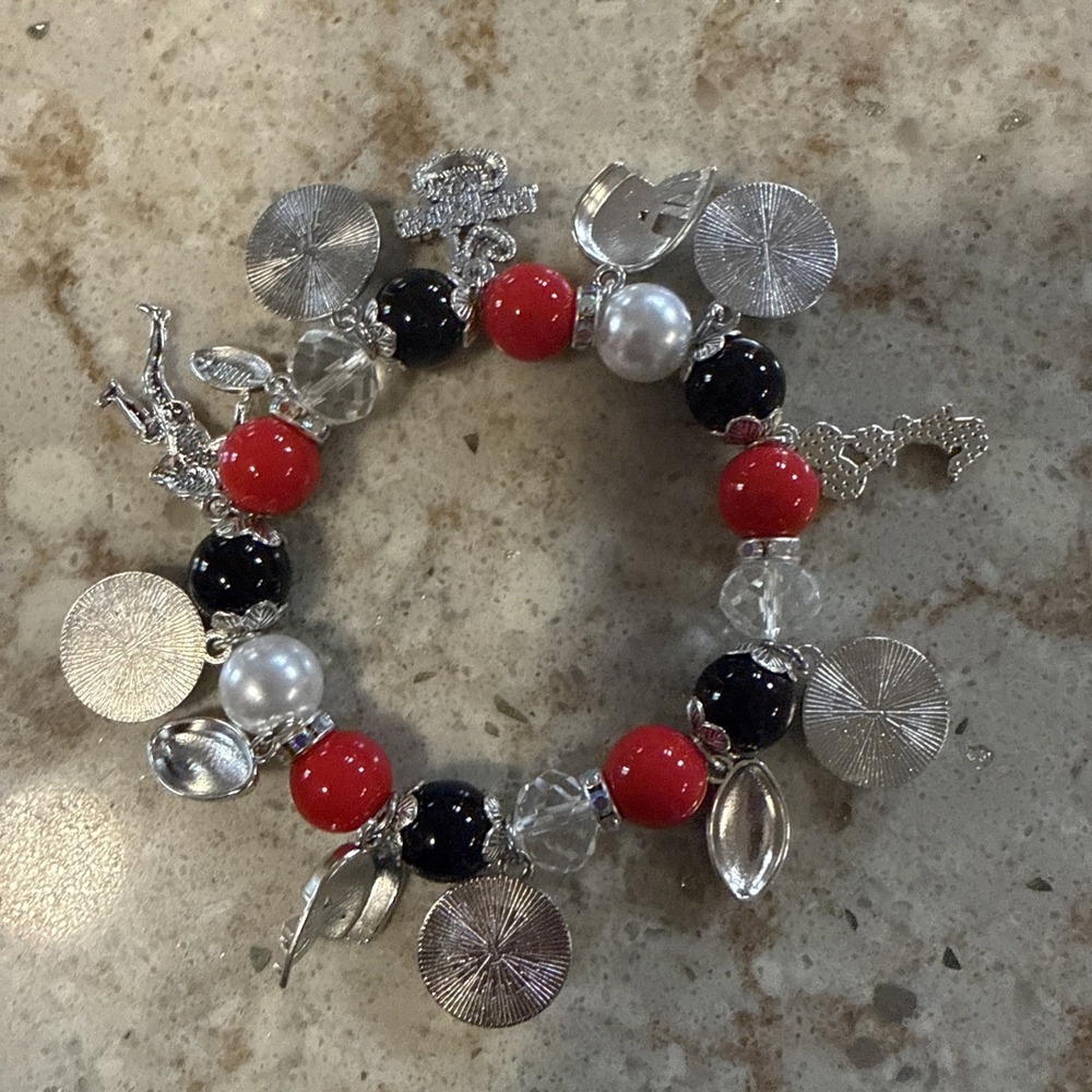 Tampa Bay Buccaneers NFL Adjustable Charm Bracelet - Picture 2 of 2